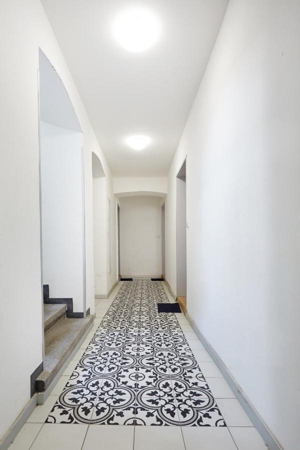 Prague Friendly Apartments In Прага Екстериор снимка