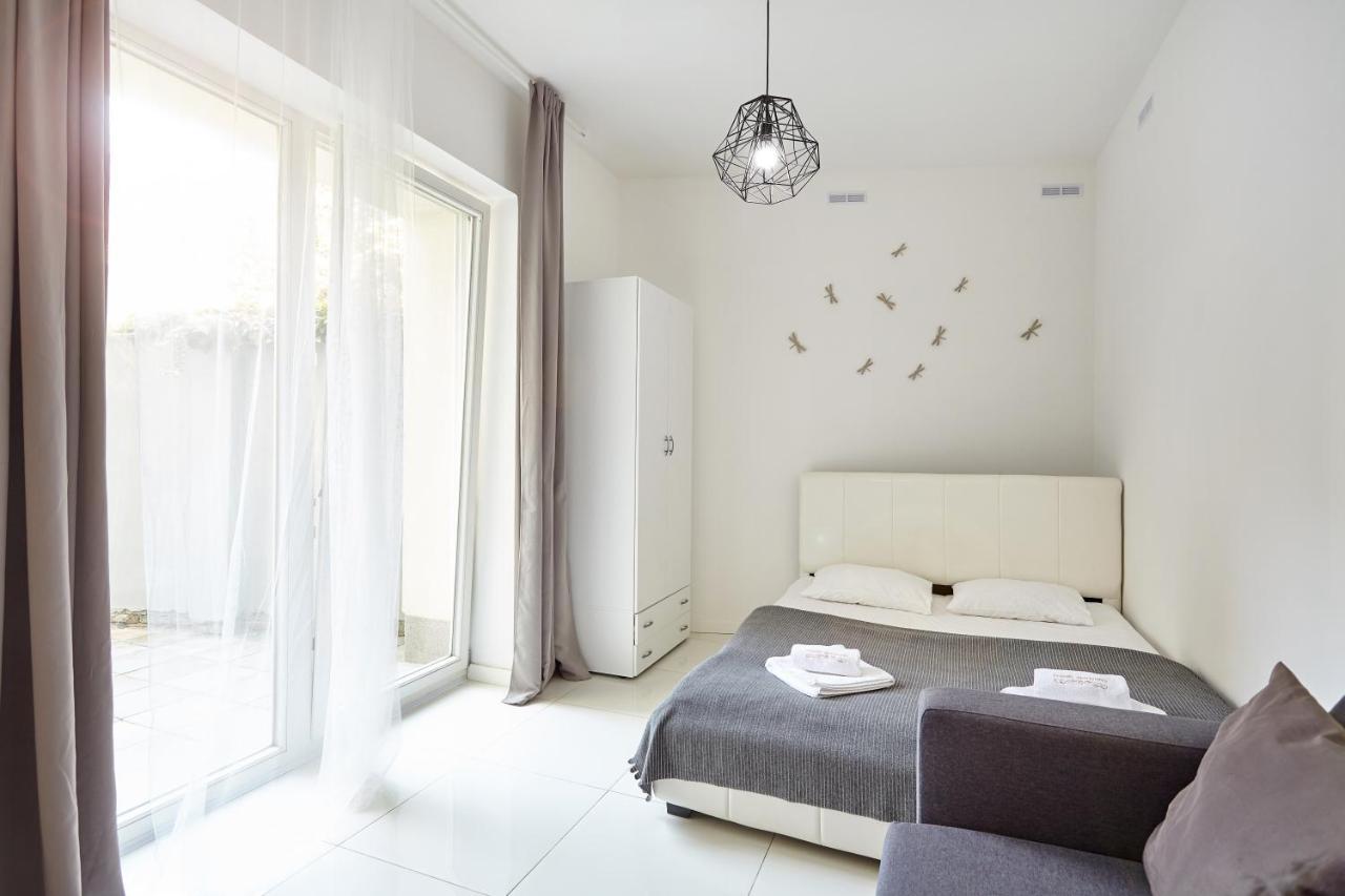 Prague Friendly Apartments In Прага Екстериор снимка