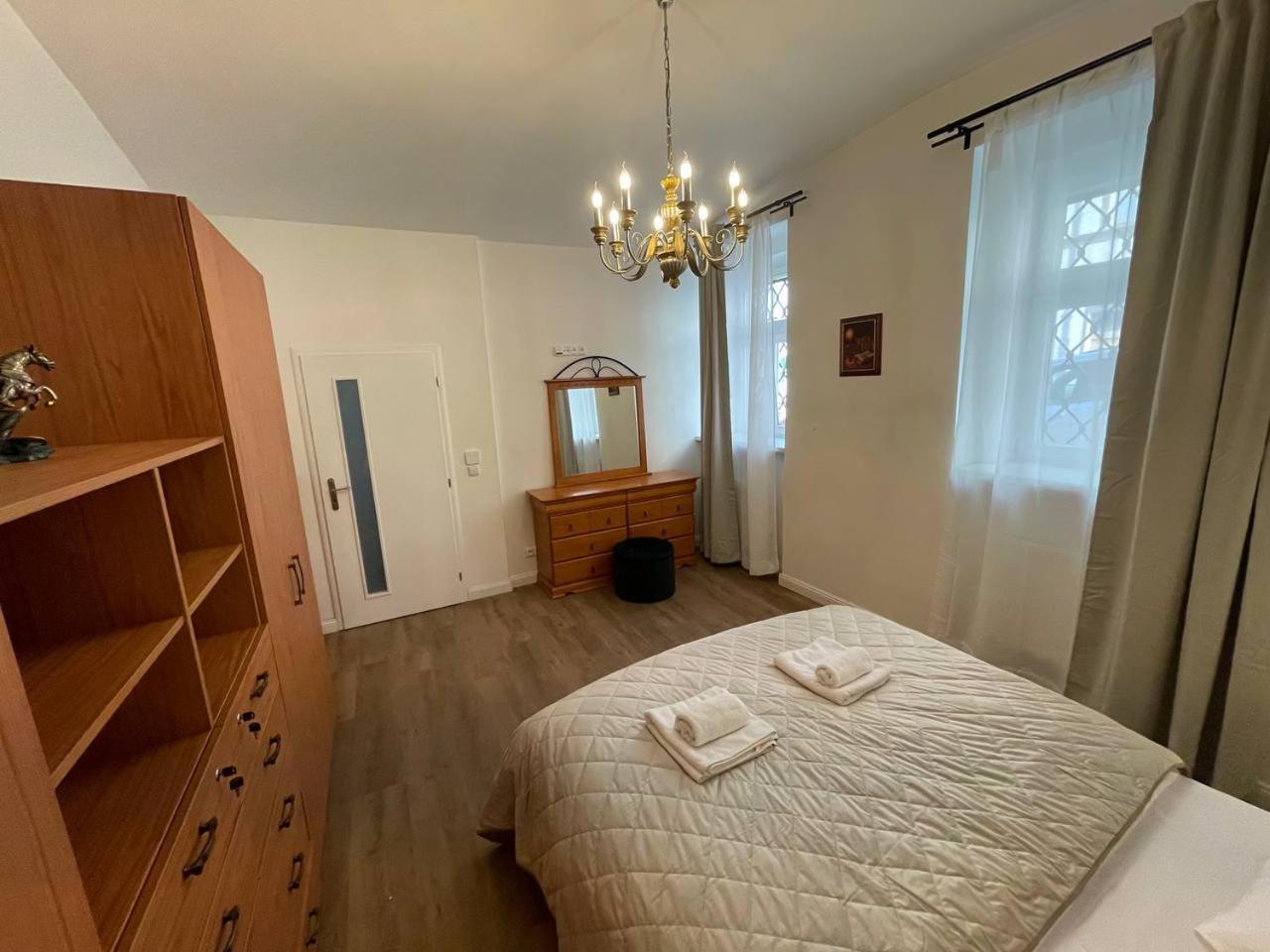 Prague Friendly Apartments In Прага Екстериор снимка